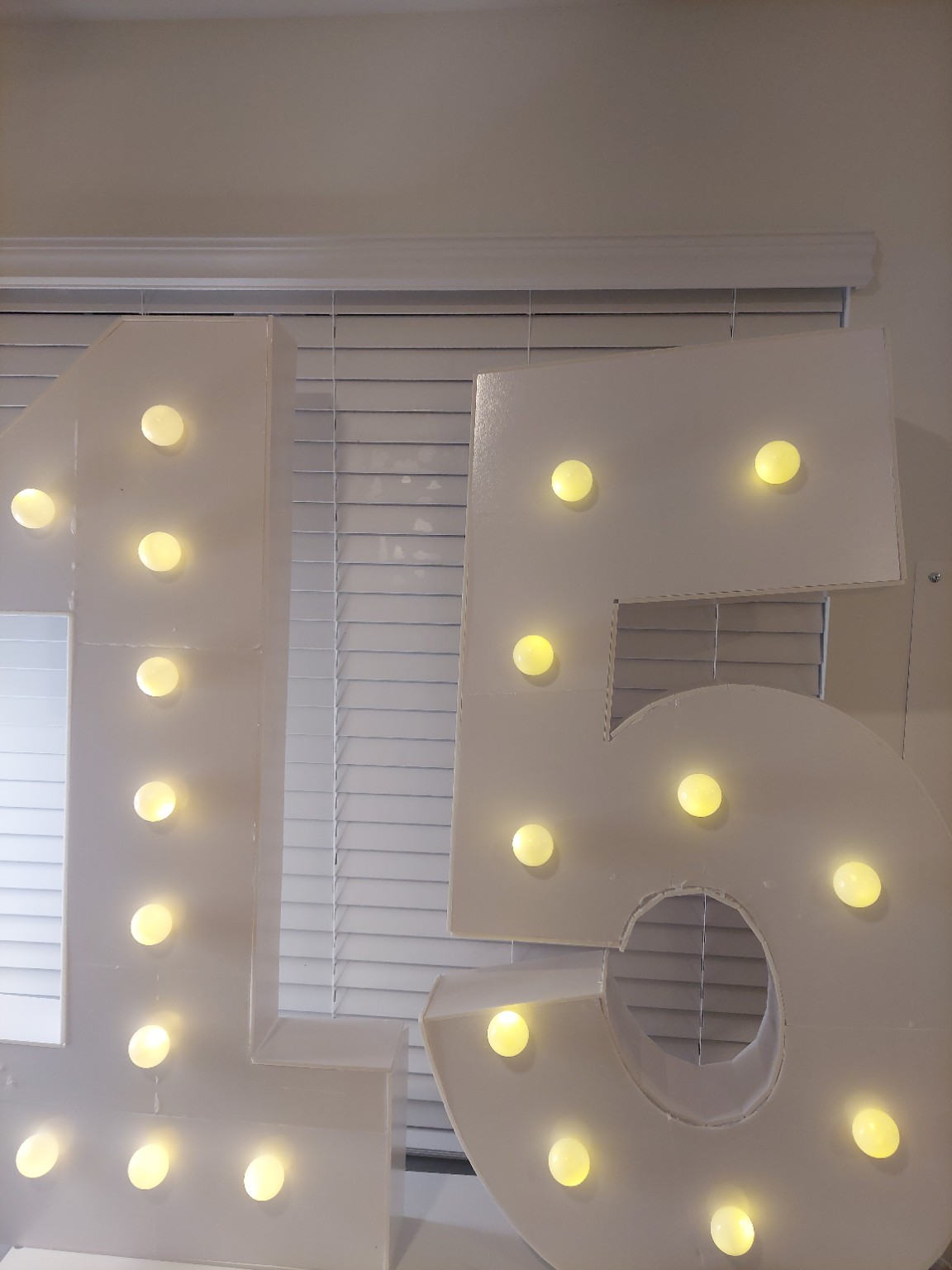 Number 15 illuminated white marquee display sample