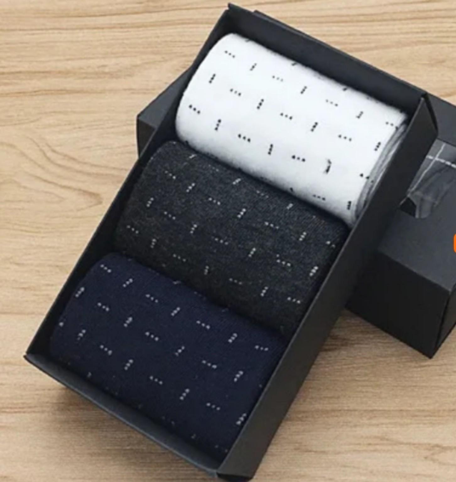 Gift box of men’s cotton socks in white, charcoal and navy minimal-dash designs