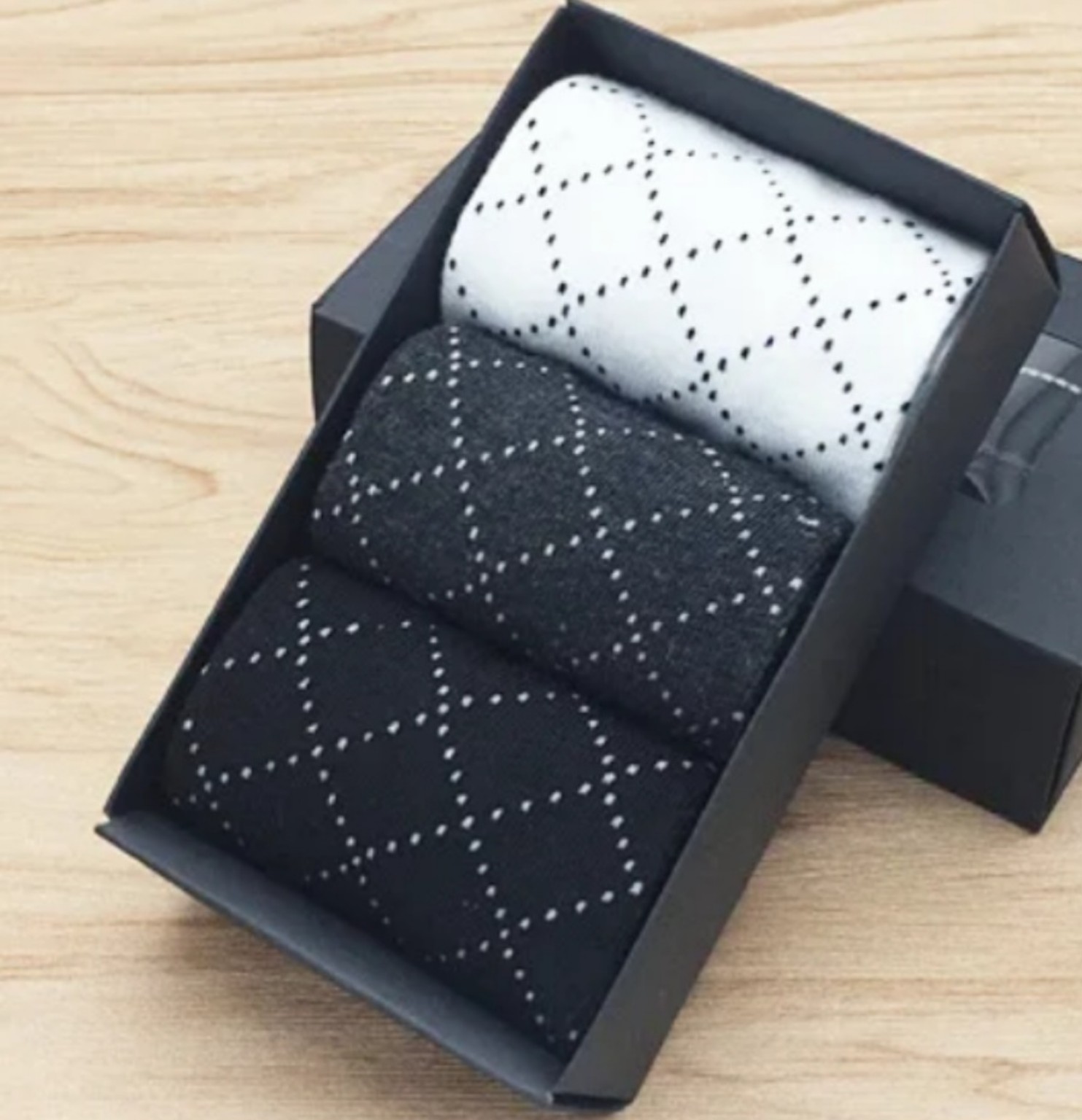 Gift box of men’s cotton socks in white, charcoal and black diamond-stitch designs